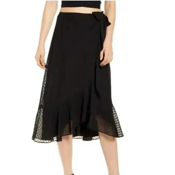 Ali & JAY
Mai Tai Wrap Skirt In Black - Picture 2 of 5